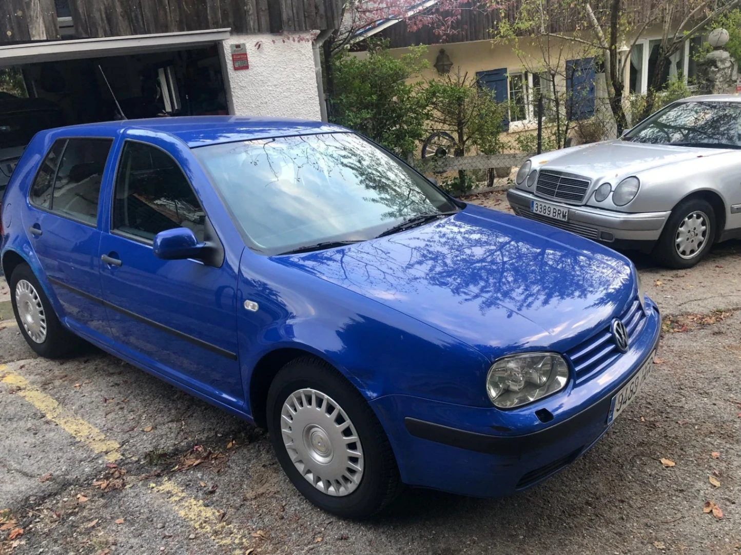 Volkswagen GOLF iV "JAZZ BLUE"  ( GAS GLP ) — 174.000 km — 1.4i 16v / gas glp — 90 CV — Navacerrada, Madrid.